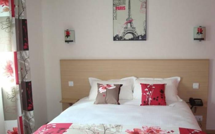 Brit Hotel Azur