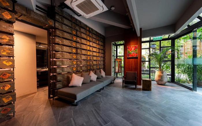 515 VICTORY Hotel