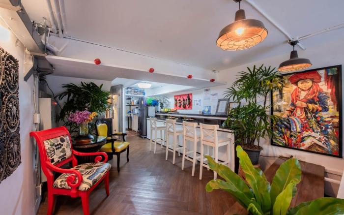 Elixir Hostel Bangkok 