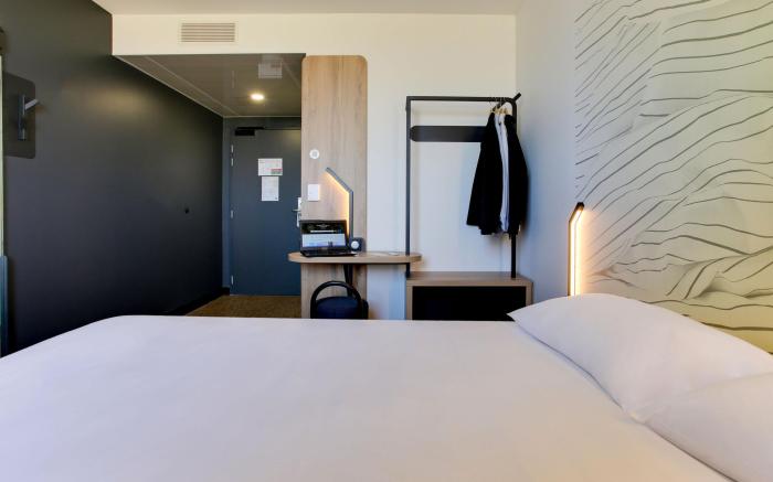 B&B HOTEL Reims Croix Blandin