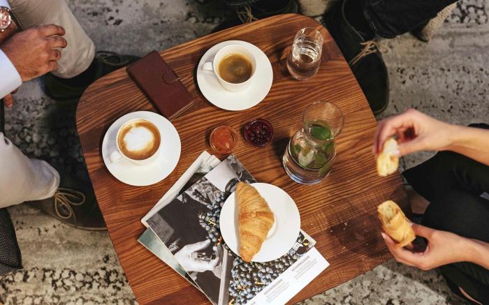 greet Berlin Alexanderplatz