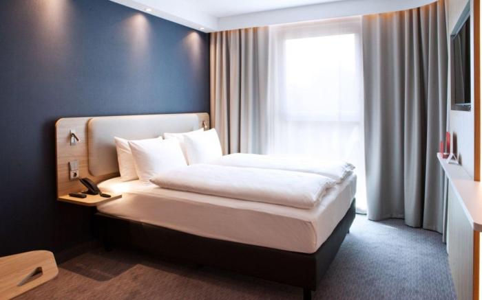 Holiday Inn Express And Suites Basel Allschwil By IHG
