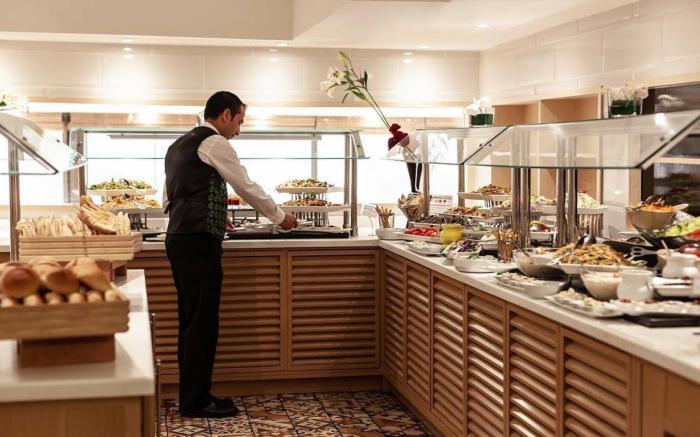 Holiday Inn Hotel and Suites Cairo Maadi By IHG