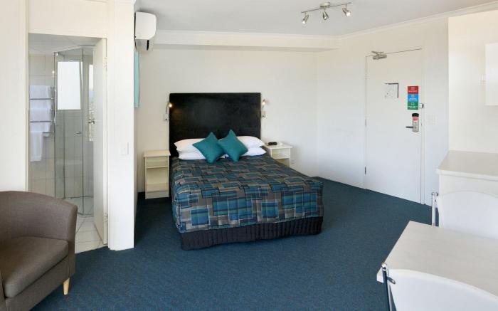 Atlantic Tower Motor Inn