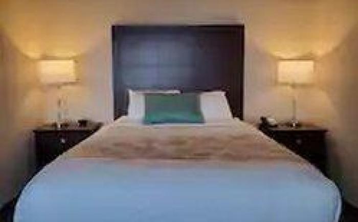 Cobblestone Suites - Oshkosh