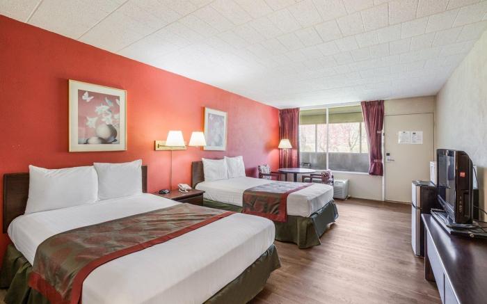 Red Carpet Inn and Suites Hazleton PA