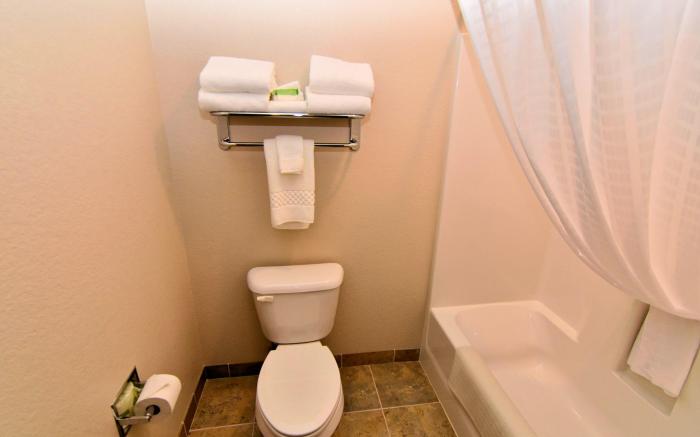 Cobblestone Inn & Suites - Monticello