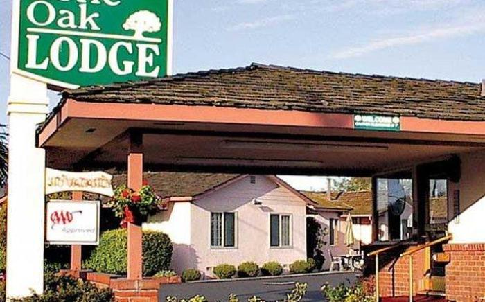 Lone Oak Lodge