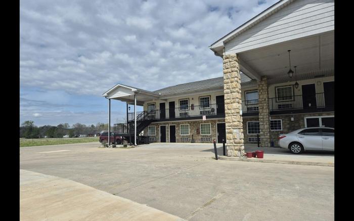 General Bragg Inn & Suites Chickamauga