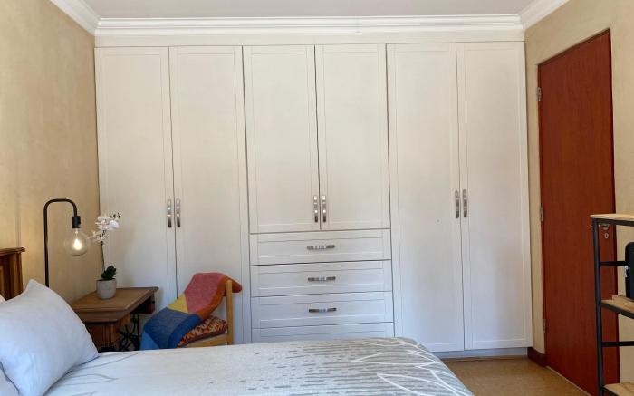 Alexandra Luxury Guest Suites 