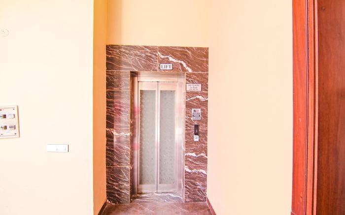 FabHotel Prime Royal Maple