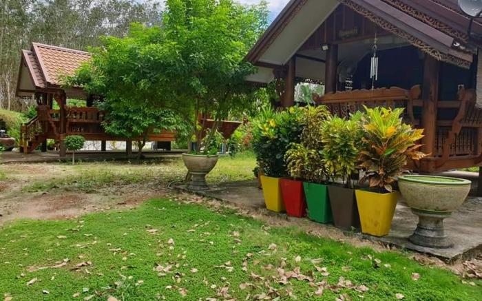 Banratsameethong homestay