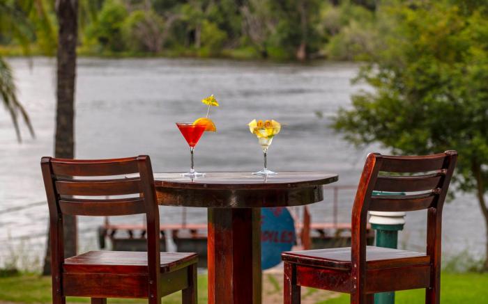 Azambezi River Lodge