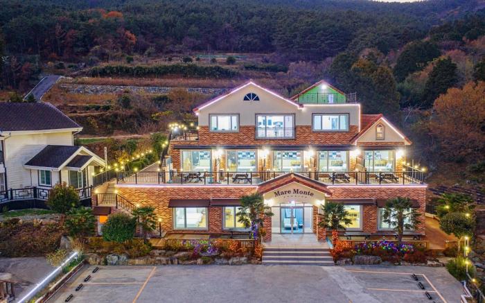 Geoje Maremonte Pension