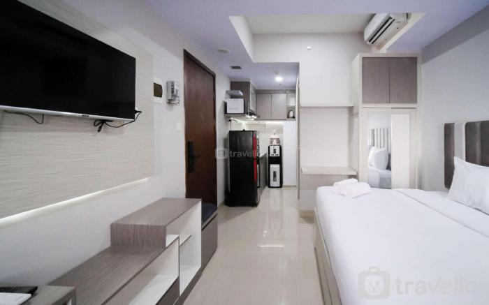 Studio at Grand Dharmahusada Lagoon By Travelio