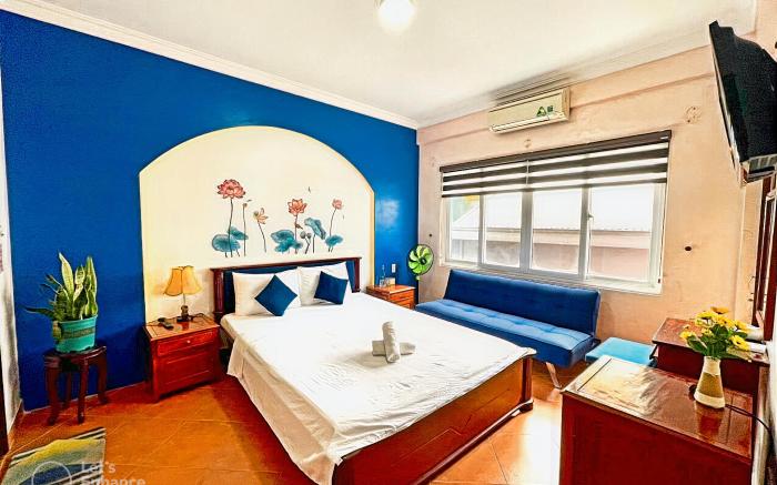 Hue Pink Lotus Hotel