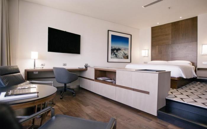 Mandarin Oriental, Santiago