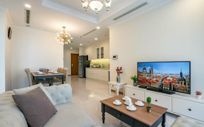 Mai Home - 2 bedrooms apartment in Vinhomes CP