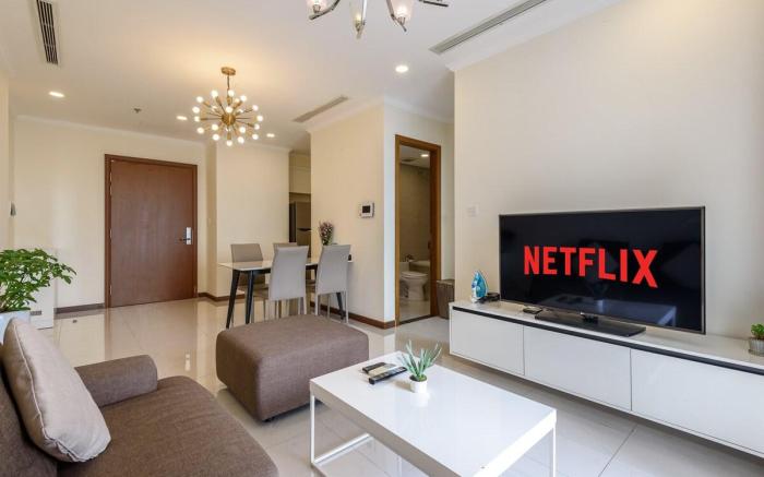 One bedroom service with city view-Vinhomes by Mai