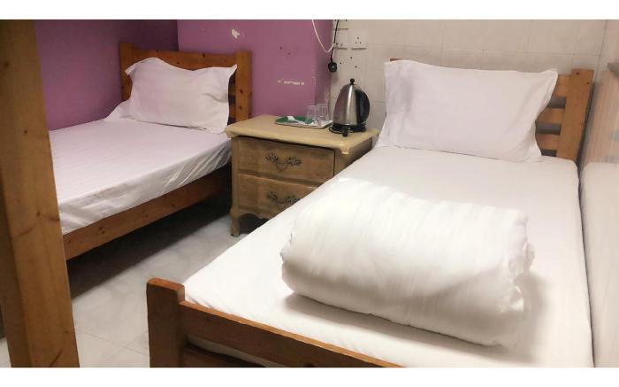 Famous Guest House 