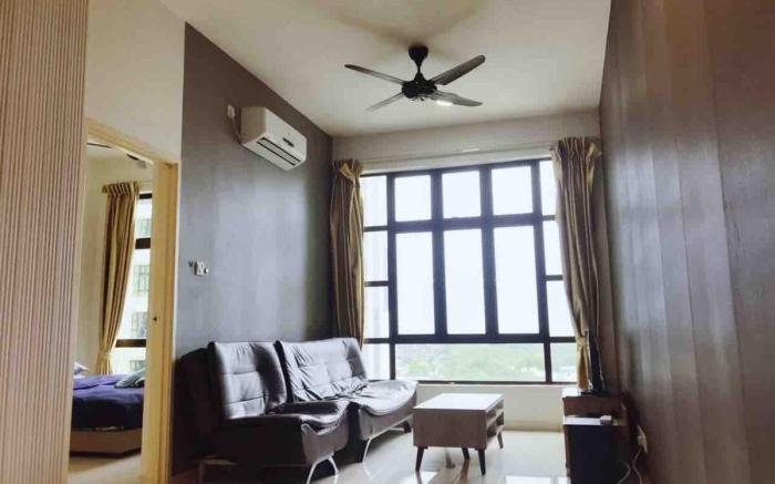 Relax 2 bedroom with Pool Views
