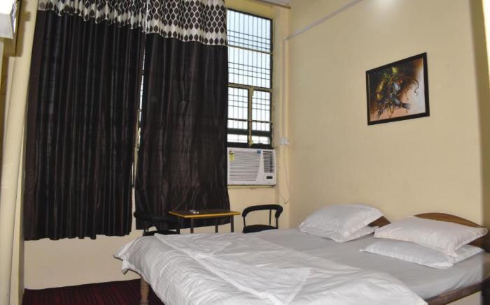 Om rest House