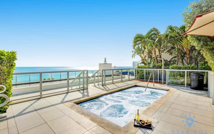 Best Stay| Rooftop Pool|Hollywood Beach Board–walk