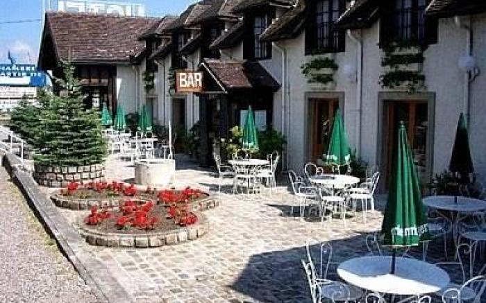 Logis Hotel Relais Paris Bale - Restaurant La Mangeoire