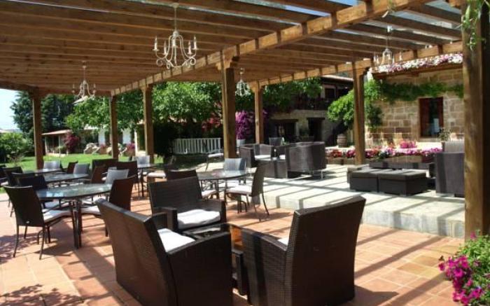 Hosteria El Pomar