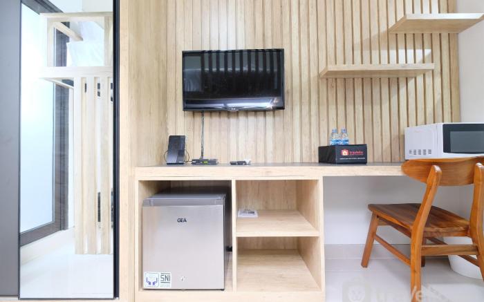 Good Deal Studio Transpark Cibubur Apt By Travelio