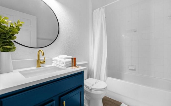 Bedrooms 2 Bathrooms Calabria 9013 MC