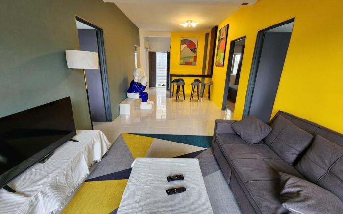 The Art Gallery Emerald Avenue (10Pax) 828(Wifi)