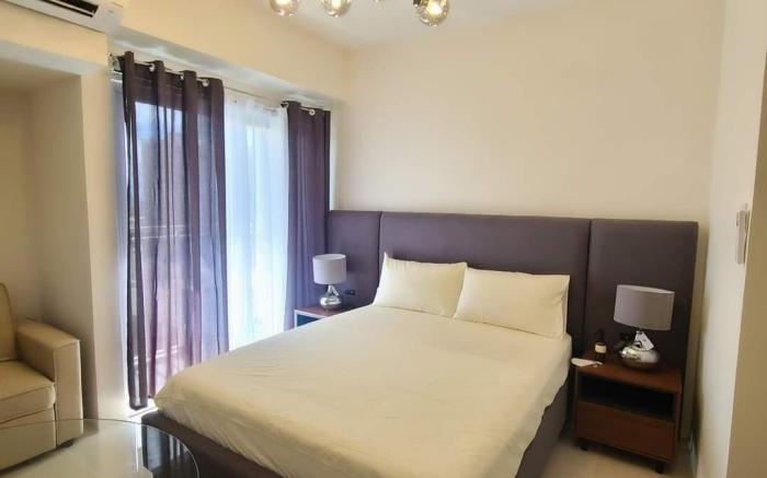 INSPIRIA CONDO BESIDE ABREEZA MALL