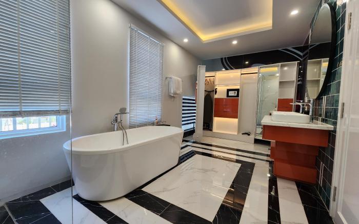 Villa Luxury 5 Stars + Pool Infinity + PT Icon