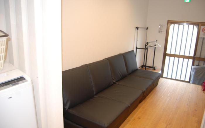 Namba Shin-Imamiya Station1 minute  Private room 