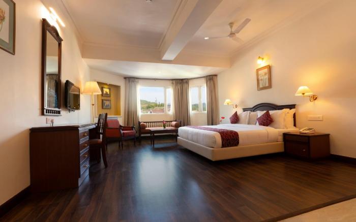 Reside in the Freshness of Munnar