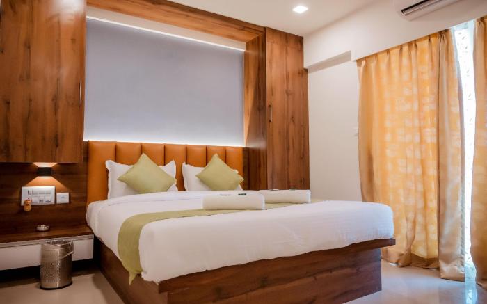 Hotel Heraa International