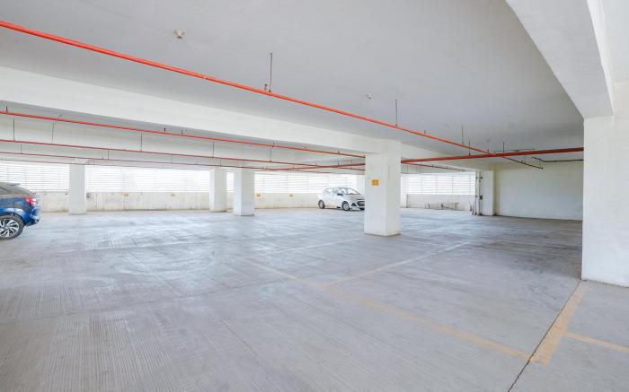 FabHotel Azure - Nr. Mumbai International Airport