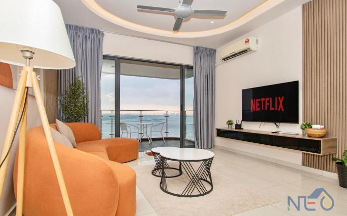 Sea View Country Garden Danga bay by Neo Suites