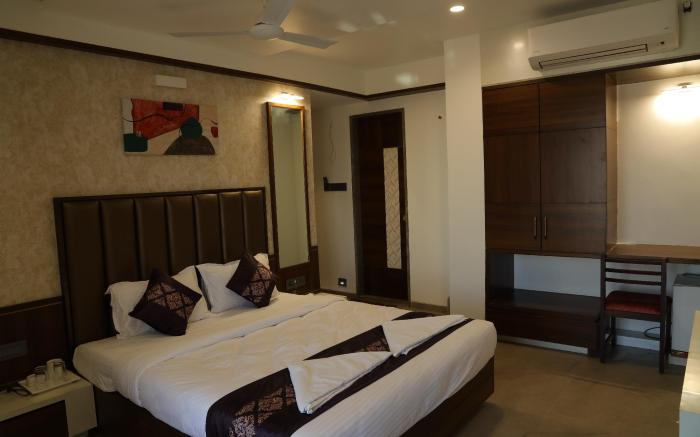 Blisss Hotel, Kolhapur 