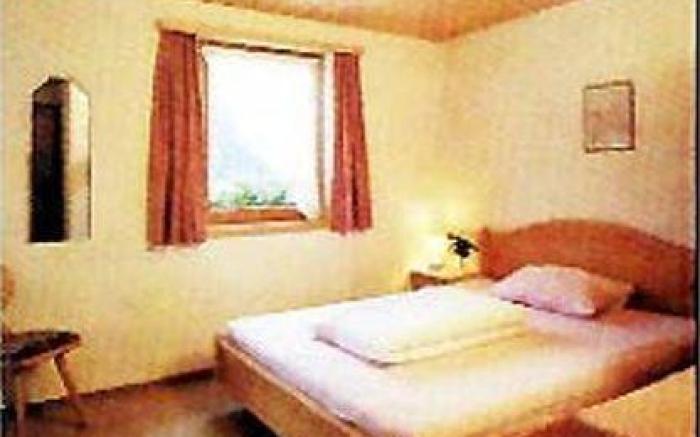 Hotel Cuntera