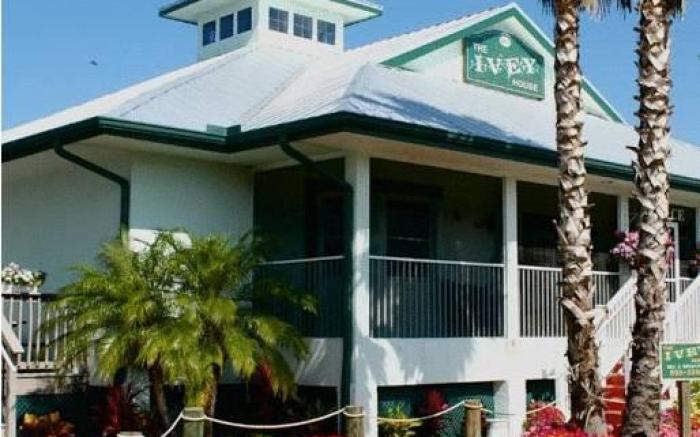 Ivey House Everglades Adventures Hotel