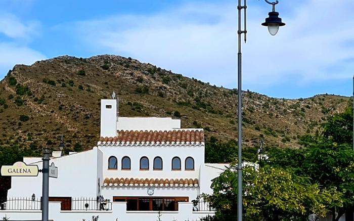 Entire house - 7 bedroom Villa for 15 ppl Heated pool, sauna, hot tub on El Valle Golf, Murcia