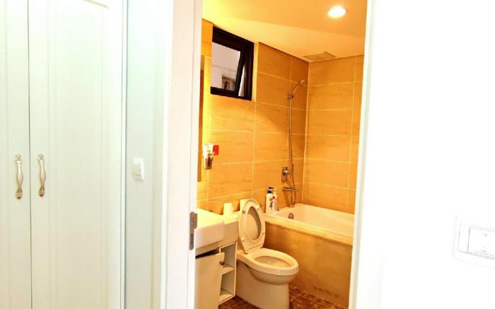 Linh homestay - D'Capitale 3BDR apt  3010 C1