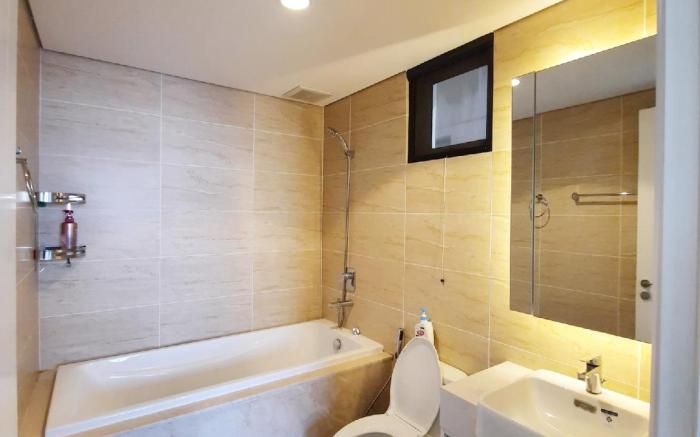 Linh homestay - D'capitale 12b04 C1 3bdr Apartment