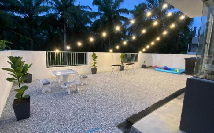MoonLight Sweet Home Kuala Selangor (20pax)Karaoke