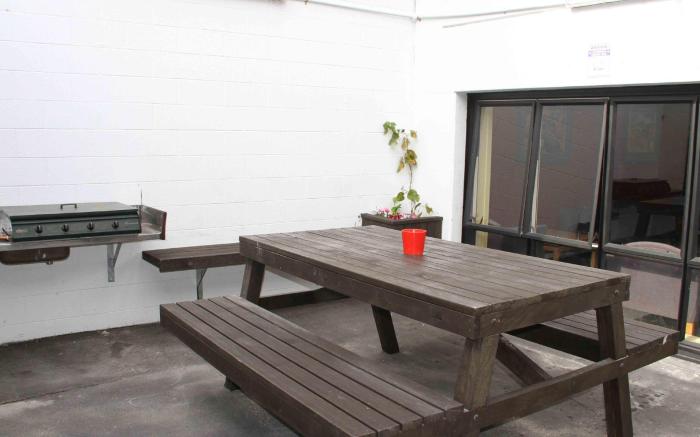Silverfern Backpackers