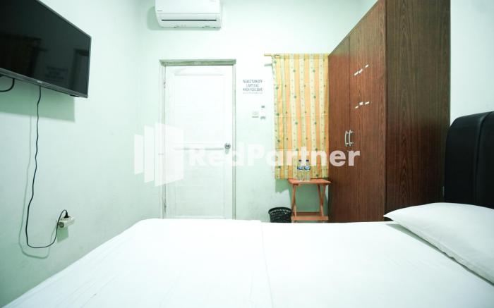 Mahkota Sivali near Soekarno Hatta Airport Mitra RedDoorz