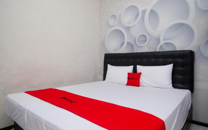 RedDoorz @ Griya Bougenville Magelang