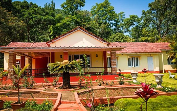 Niraamaya Luxury Private Home Stay, Chickmagalur